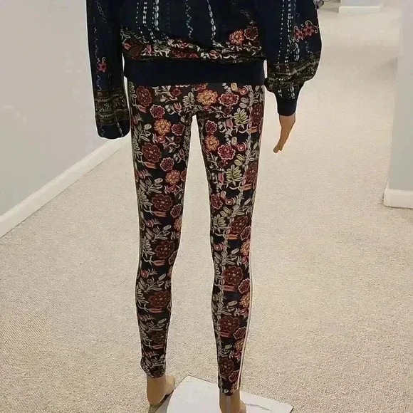 Adidas set  - Picture 8 of 12